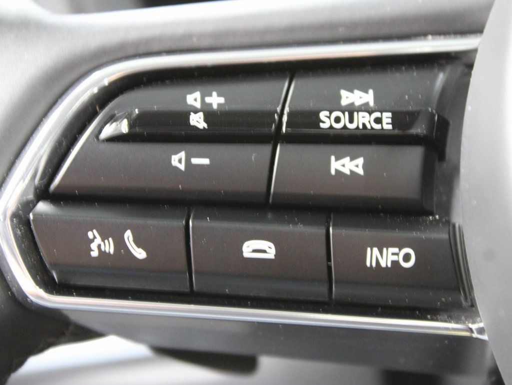 Used 2025 MAZDA CX-70 Plug-In Hybrid w/ Premium Pkg AWD/4WD image 47