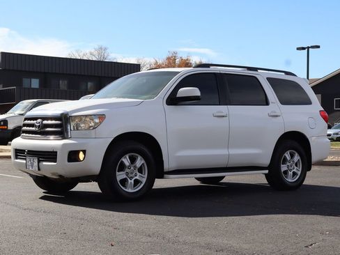 Used 2010 Toyota Sequoia SR5 image 11