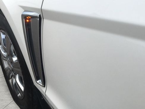 Used 2015 Cadillac SRX Luxury AWD/4WD image 32
