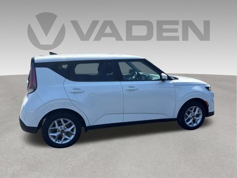Used 2023 Kia Soul LX w/ Option Group 015 FWD image 20