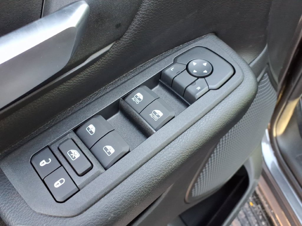 New 2027 RAM 1500 Express AWD/4WD image 7