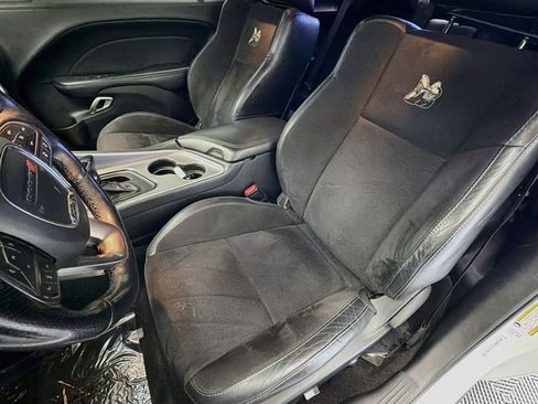 Used 2020 Dodge Challenger R/T Scat Pack w/ Dynamics Package RWD image 11