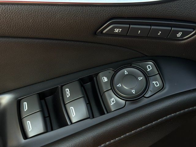 Used 2023 Buick Enclave Avenir w/ Avenir Technology Package FWD image 13