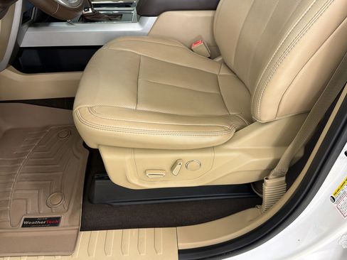 Used 2018 Ford F150 Lariat AWD/4WD image 14