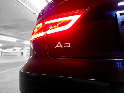 Used 2016 Audi A3 2.0T Premium w/ Audi MMI Navigation Plus image 11