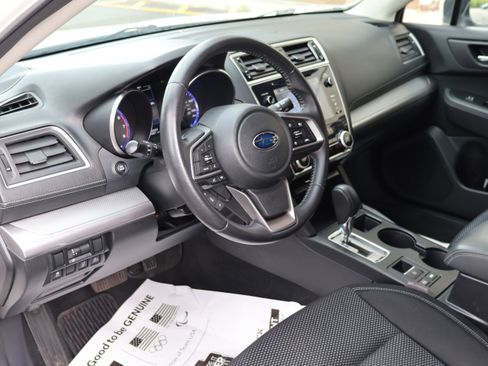 Used 2019 Subaru Outback 2.5i Premium AWD/4WD image 32