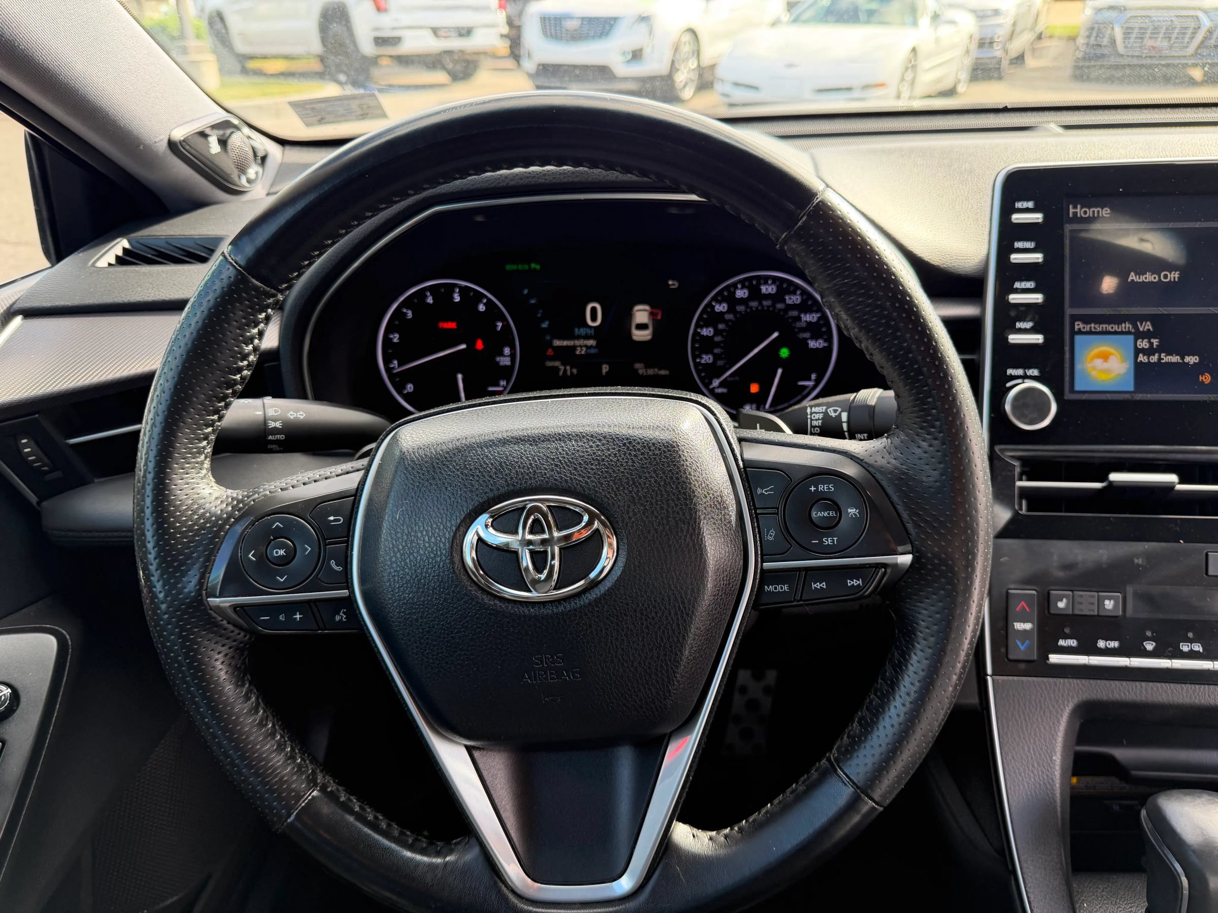Used 2019 Toyota Avalon Touring w/ Advanced Safety Package FWD image 23