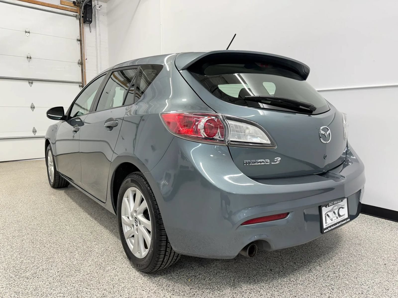 Used 2013 MAZDA MAZDA3 i Touring FWD image 6