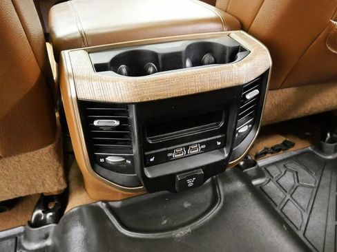Used 2022 RAM 3500 Limited AWD/4WD image 22
