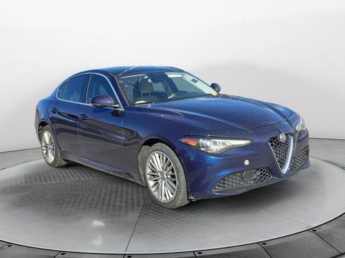 Used 2018 Alfa Romeo Giulia Ti w/ Quick Order Package 22X Lusso image 7