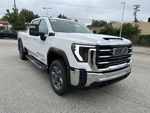 New 2026 GMC Sierra 2500 SLE w/ SLE Value Package; AWD/4WD image 11