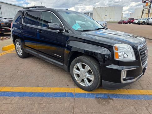 Used 2017 GMC Terrain SLE w/ Driver Alert Package I AWD/4WD image 8