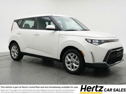 Used 2025 Kia Soul LX w/ LX Technology Package