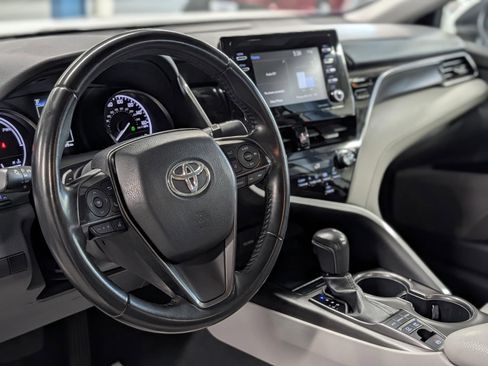 Used 2023 Toyota Camry SE image 15