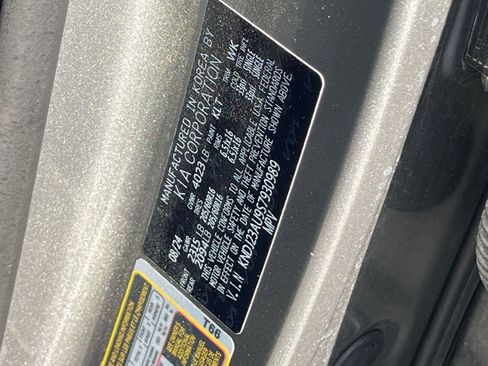 Used 2025 Kia Soul LX w/ LX Technology Package image 22