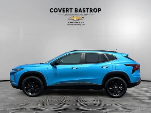 Certified 2025 Chevrolet Trax ACTIV w/ Sunroof Package FWD image 3