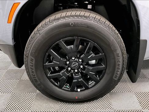 New 2026 Nissan Frontier SV w/ Tow Package AWD/4WD image 12
