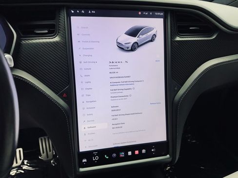 Used 2020 Tesla Model X Performance AWD/4WD image 35
