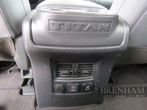 Used 2023 Nissan Titan SV w/ SV Convenience Package image 18