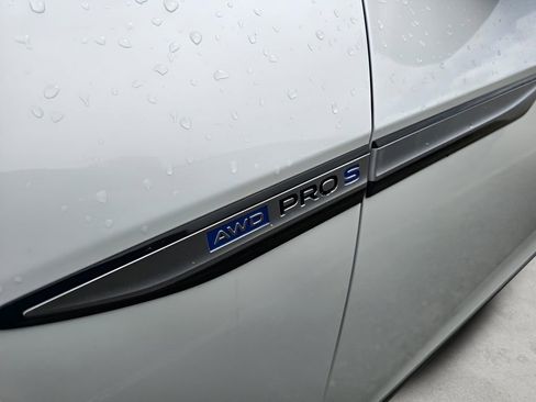 Used 2023 Volkswagen ID.4 Pro S AWD/4WD image 18