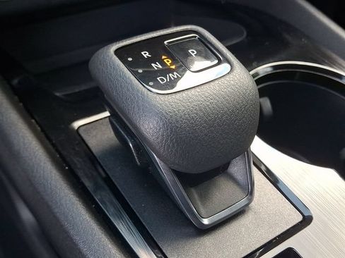 Used 2023 Nissan Rogue SV AWD/4WD image 15