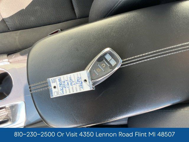 Used 2016 Chevrolet Malibu LT FWD image 27
