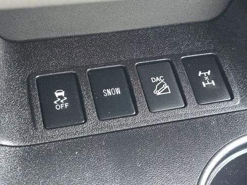 Used 2016 Toyota Highlander Plus image 24