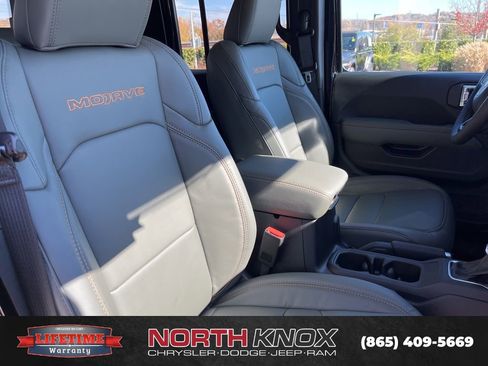 New 2025 Jeep Gladiator Mojave image 27