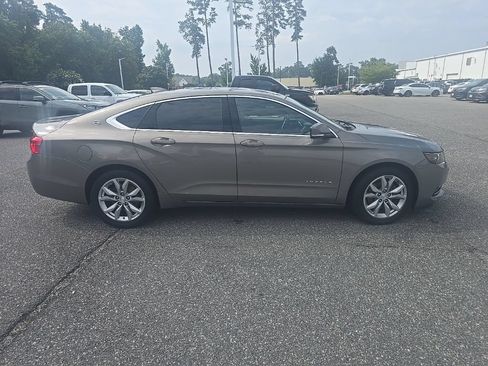 Used 2019 Chevrolet Impala LT w/ LT Leather Package FWD image 4