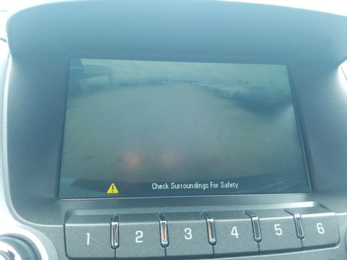 Used 2015 GMC Terrain SLE FWD image 20