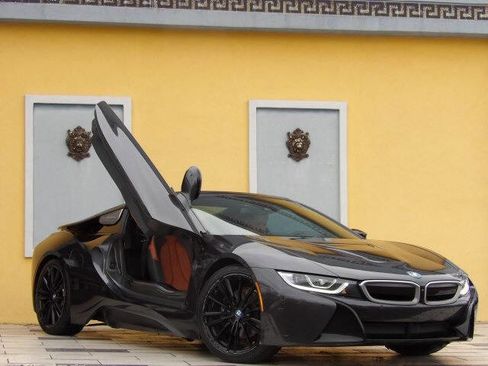 Used 2019 BMW i8 Roadster image 3