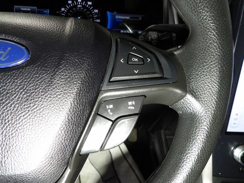Used 2022 Ford Edge SE AWD/4WD image 16