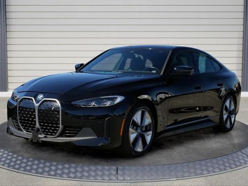 Used 2023 BMW i4 eDrive35 w/ Premium Package RWD image 3