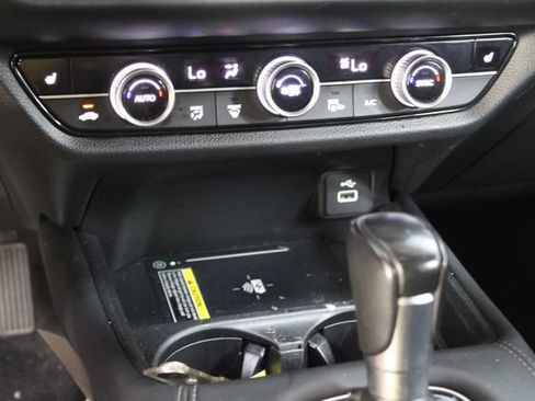 Used 2024 Honda HR-V EX-L image 19