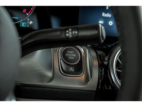 New 2026 Mercedes-Benz GLB 250 4MATIC image 13