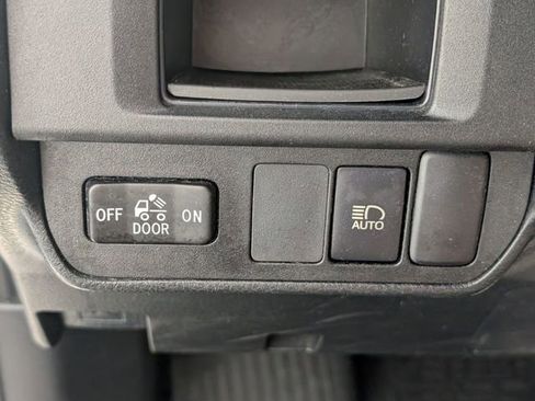 Used 2019 Toyota Tacoma SR w/ SR Convenience Package image 13