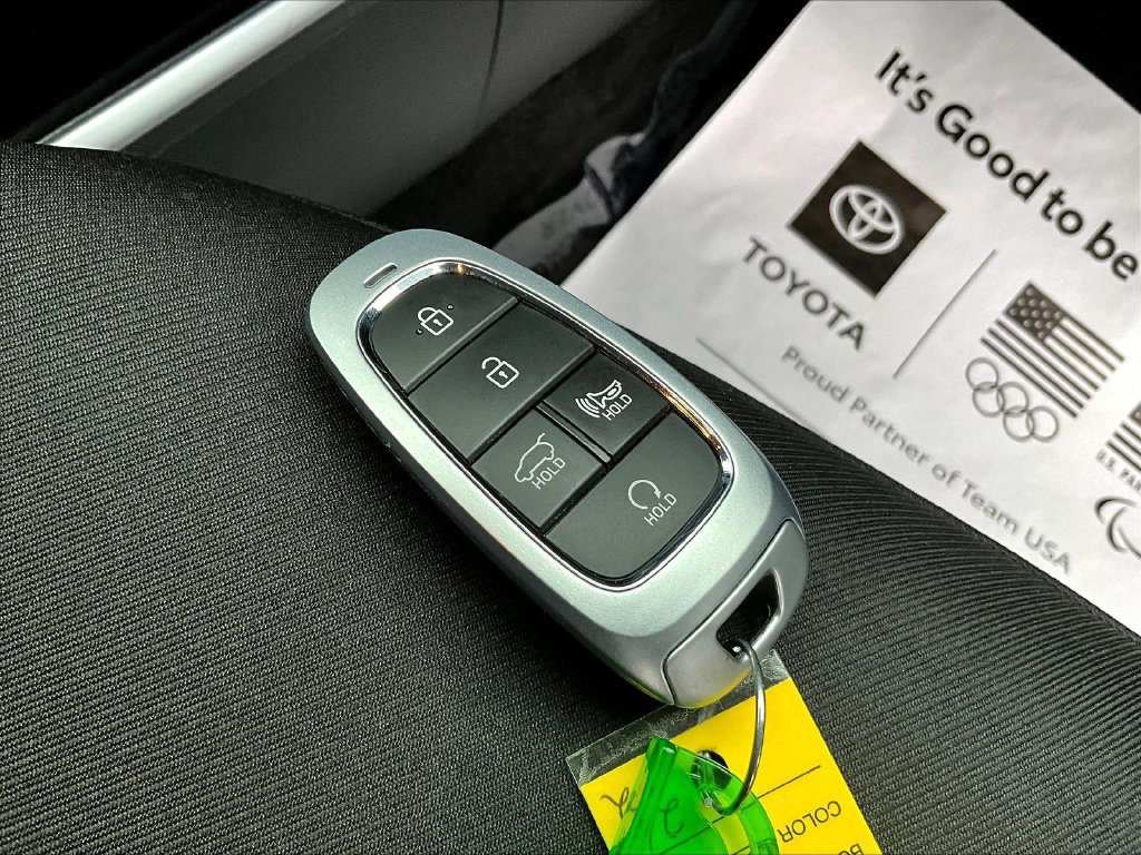 Certified 2024 Hyundai Tucson Blue AWD/4WD image 35