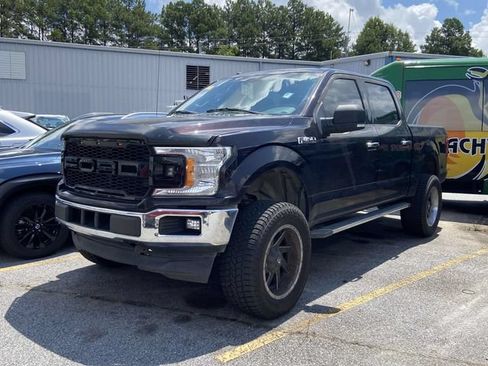 Used 2018 Ford F150 XLT w/ Equipment Group 302A Luxury RWD image 3