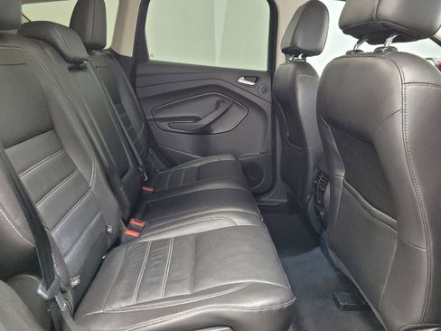 Used 2017 Ford Escape Titanium FWD image 19