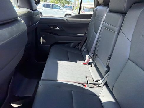 Used 2025 Lexus GX 550 AWD/4WD image 37