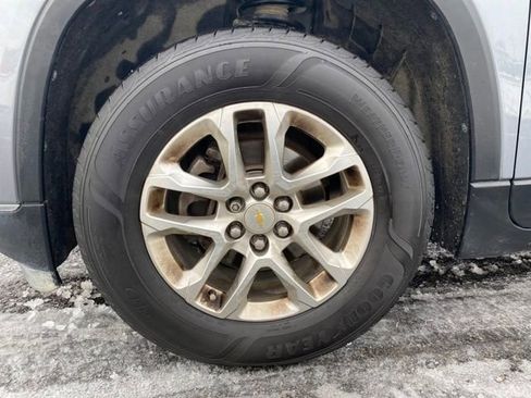 Used 2019 Chevrolet Traverse LT image 22