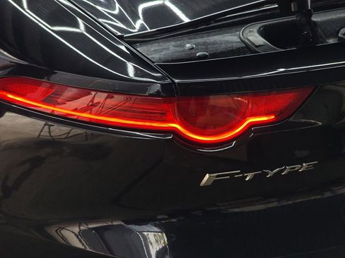 Used 2014 Jaguar F-TYPE S image 29