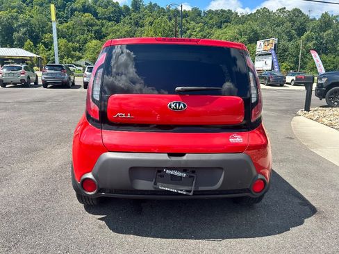 Used 2015 Kia Soul + FWD image 4