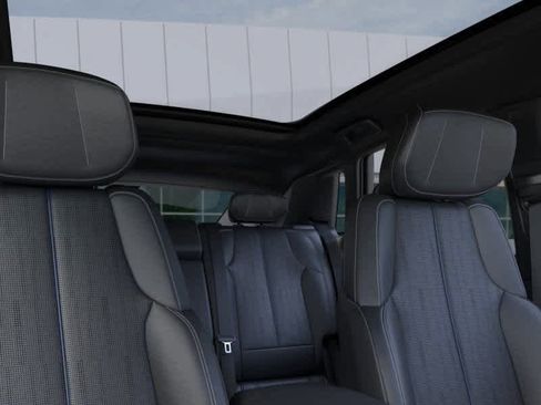 New 2025 Cadillac Lyriq Luxury image 35