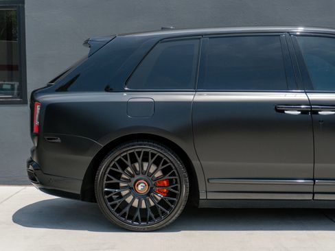 Used 2021 Rolls-Royce Cullinan AWD/4WD image 31