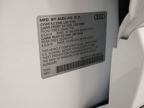 Used 2025 Audi Q3 2.0T Premium Plus w/ Premium Plus Package image 34