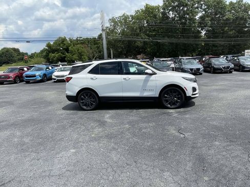Used 2023 Chevrolet Equinox RS w/ RS Leather Package FWD image 2