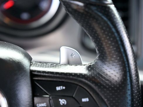 Used 2022 Dodge Challenger GT image 18