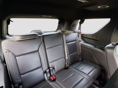 Used 2023 GMC Yukon SLT image 27