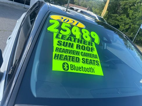 Used 2021 Toyota Camry XSE FWD image 24